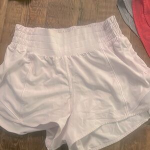 Lululemon hotty hot high rise 2.5 inch size 2 gently used